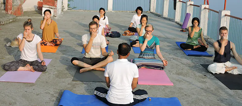 Yoga teacher kaise bane | योग के टीचर कैसे बने?